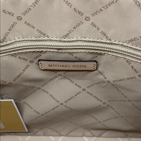 MICHAEL KORS CIARA LG TZ TOTE PALE GOLD 35H9GC6T3Z - Picture 12 of 16